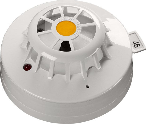 Apollo SA5500-450APO XP95A heat detector for fire safety, UL521 7th Edition, with visible sensor and mounting bracket.