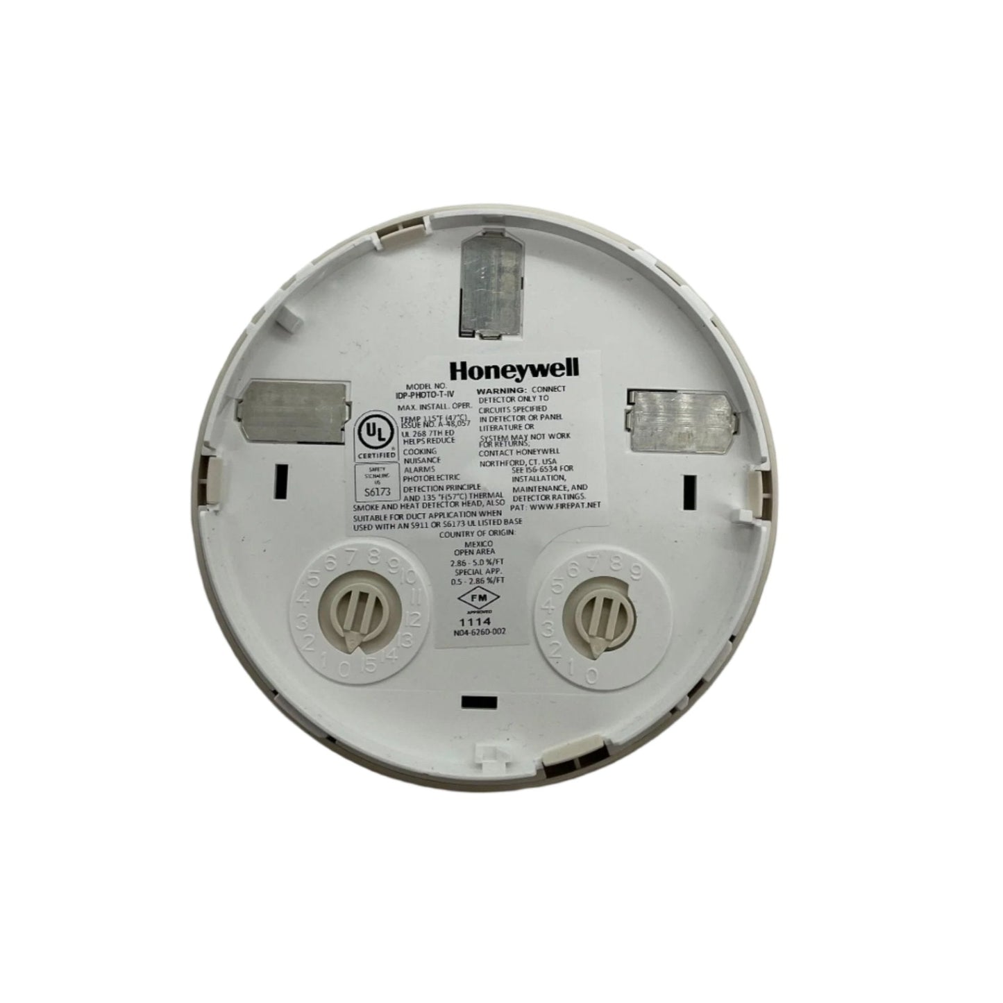 Farenhyt photoelectric smoke detector in ivory color with thermal sensor, designed for residential safety and fire detection.