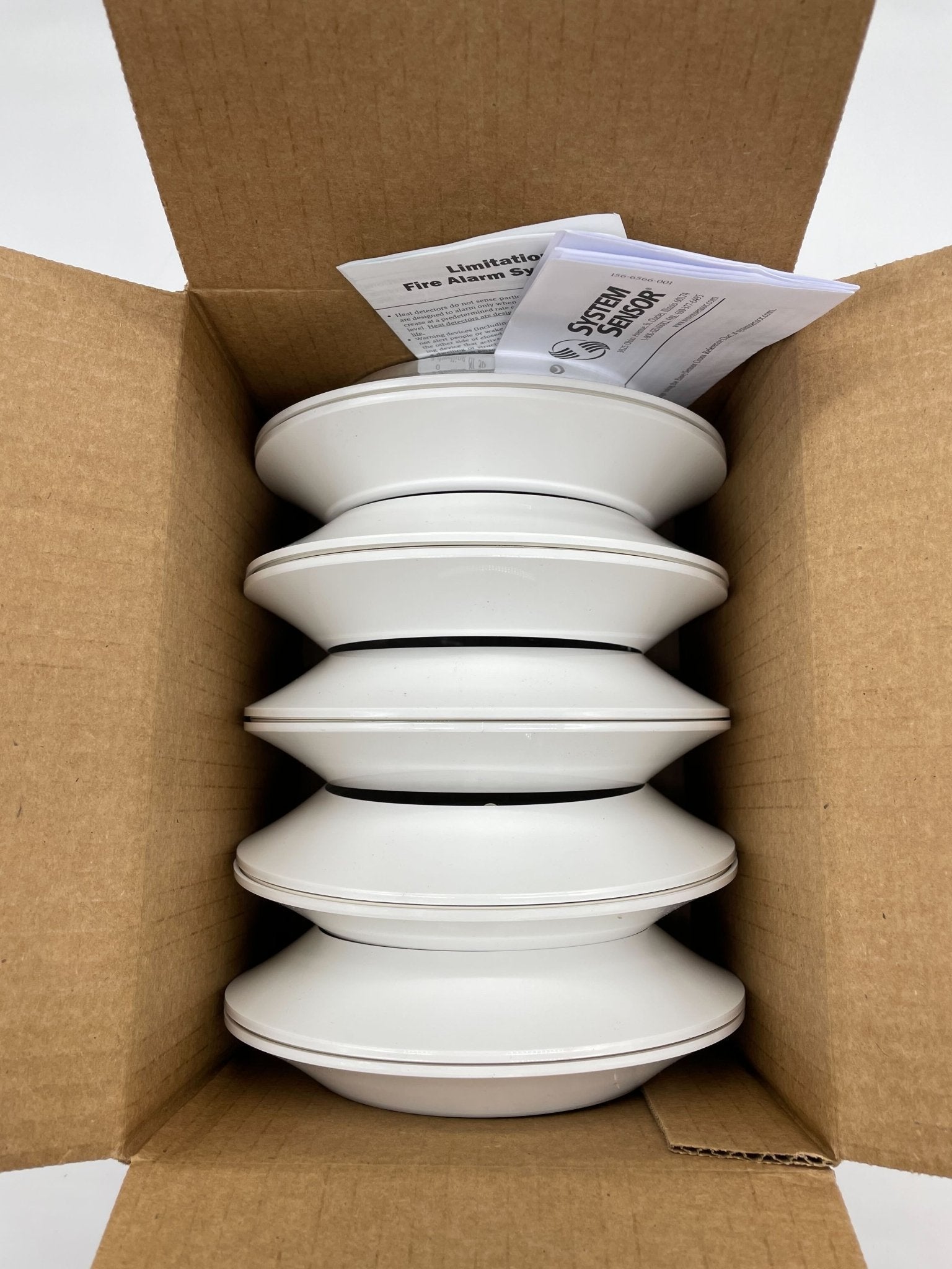 System Sensor B300-6-BP fire alarm base, bulk pack of 10 units, standard mounting for fire alarm systems.